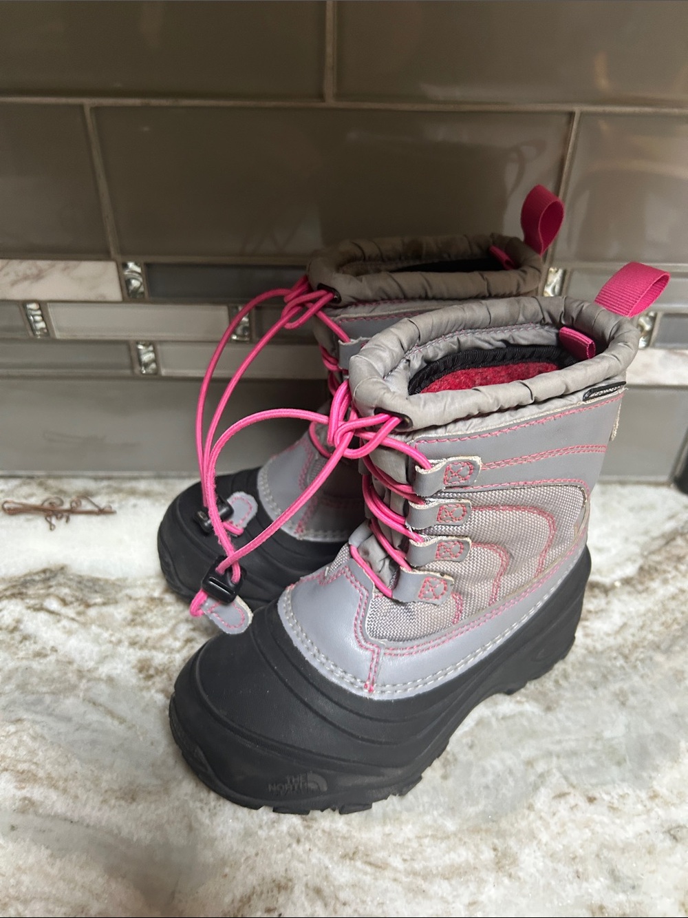 The north face girls waterproof insulated winter snow boots sz 12 grey lace up
